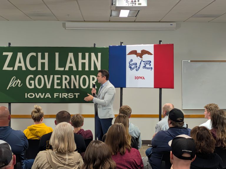Zach Lahn holds event in Sioux Center